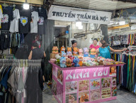 Old Quarter Night Market In Hanoi 