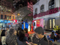 Old Quarter Night Market In Hanoi 