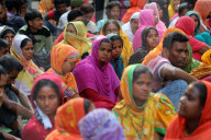Workers Protest Demanding Unpaid Wages 