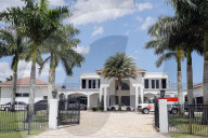 SWAT team raids home of rapper Sean Kingston