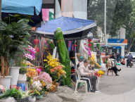 Store With Artificial Flowers Near The Market In The Vietnamese City Of Thanh Hoa