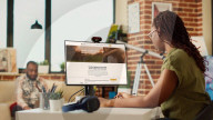 Clip on gadet brings benefits of sunshine to indoor workers