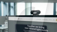 Clip on gadet brings benefits of sunshine to indoor workers