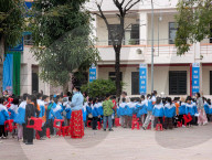 Monday Ceremony At A Vietnamese School To Honor Vietnamese Soldiers And Compatriots Who Died In The War 