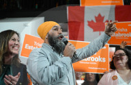 Jagmeet Singh Rallies Supporters In Edmonton Campaign Event