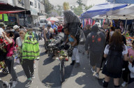 Daily Life In Mexico City