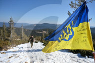 Charity mountain ascent raises money for Ukraine Armed Forces