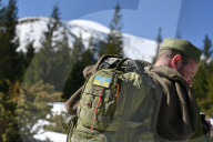 Charity mountain ascent raises money for Ukraine Armed Forces