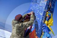 Charity mountain ascent raises money for Ukraine Armed Forces