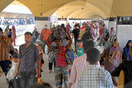 Daily Life In Dhaka