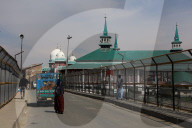 Daily Life In Kashmir 