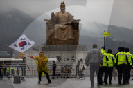 Yoon Supporters Rally In Seoul, Urge Reversal Of Impeachment