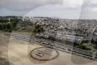 Human banner against Trump in San Francisco