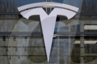 Tesla - Showroom - Sales Europe
