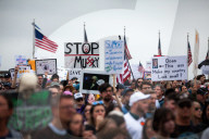 More than 100,000 attend anti-Trump protest in Washington, DC