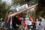 More than 100,000 attend anti-Trump protest in Washington, DC