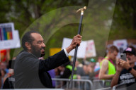 More than 100,000 attend anti-Trump protest in Washington, DC