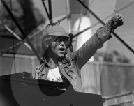 Elton John plays Oakland, 1975