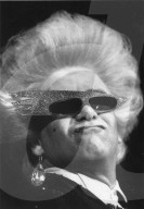 Elton John plays Oakland, 1986