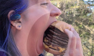 Woman with widest mouth gape