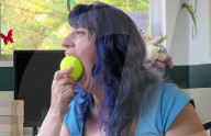 Woman with widest mouth gape