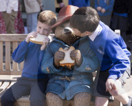 Stolen Paddington Bear statue is returned to Newbury