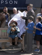 Stolen Paddington Bear statue is returned to Newbury