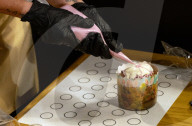 Easter cake masterclass held in Kyiv