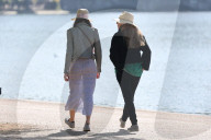 Warm weather continues in the UK