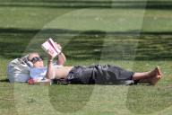 Warm weather continues in the UK