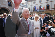 Intestazione: King Of The United Kingdom Charles III And Queen Camilla Rrive At Piazza Del Popolo For The State Visit To The Republic Of Italy In Ravenna