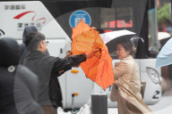 Cold High Winds Sweep Shanghai