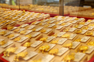 International Gold Futures Prices Rise
