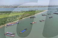 Strong Winds Hit Nanjing