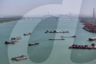 Strong Winds Hit Nanjing