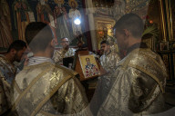 Palestinian Christians attend a Palm Sunday mass at the Greek Orthodox Saint Porphyrius Church, in Gaza CityGaza Christians observe Palm Sunday