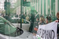Anti Israel rally turns violent in Trafalgar Square