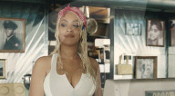 Byonce hots things up in sweaty diner for Levi's