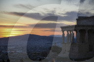 Tourists flock to Athens' Acropolis in spite of access price hike