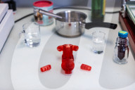 Aus Forschung und Wissenschaft: Italienische und Schweizer Wissenschaftler und Köche kreieren eine durch den EU RoboFood Finanzfond geförderte vollständig essbare KI Hochzeitstorte