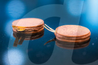 Aus Forschung und Wissenschaft: Italienische und Schweizer Wissenschaftler und Köche kreieren eine durch den EU RoboFood Finanzfond geförderte vollständig essbare KI Hochzeitstorte