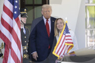 DC: President Trump and PM Meloni hold a White House arrivals