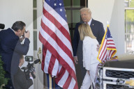 DC: President Trump and PM Meloni hold a White House arrivals