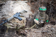 18 to 24 year old volunteers train in Ukrainian army