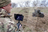 Ukraine Army trains operators of ground robotic systems