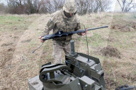 Ukraine Army trains operators of ground robotic systems