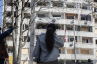 Russian Shelling Kills 1, Injures More Than 30 In Kharkiv