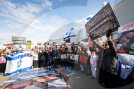 Borehamwood weekly vigil to remember Israeli hostages still in captivity and those murdered on 7th October 2023. Borehamwood, Hertfordshire, Great Britain 
18th April 2025