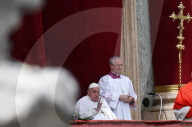NEWS - Papst Franziskus gestorben: Papst Franziskus verkündet seine letzte Osterbotschaft Urbi et Orbi