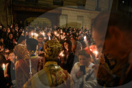 Greek Orthodox in Paris celebrate Resurrection